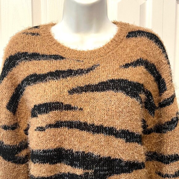 Moral Fiber Women's Cropped Long Sleeve Zebra Print Fuzzy Sweater-Sz. Med-Warm - Picture 2 of 15